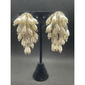 Vtg Faux Pearl Cluster Earrings Rhinestone Beaded Waterfall Wedding Clipback